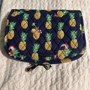 Vera Bradley tropical print travel organizer jewelry